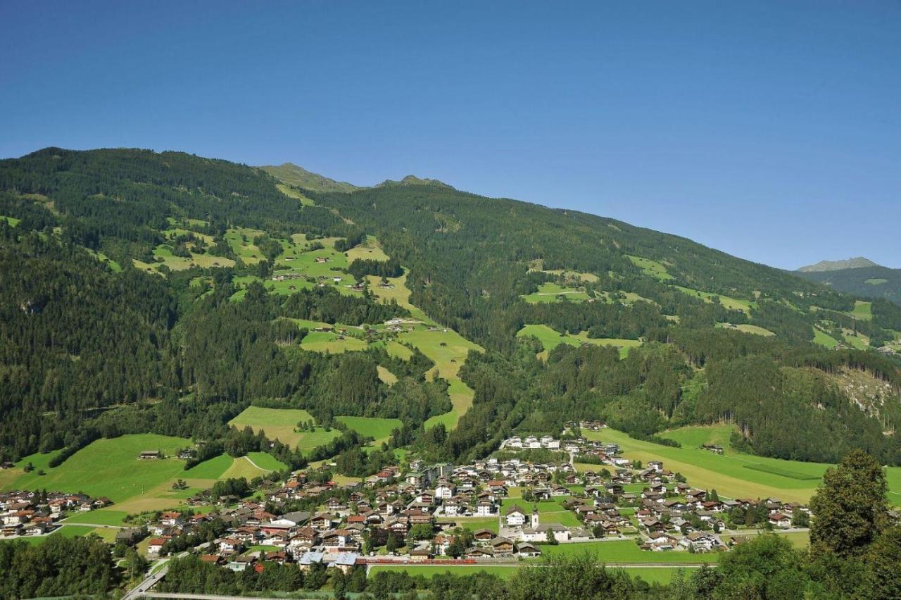 Apart M Aschau Im Zillertal Екстер'єр фото